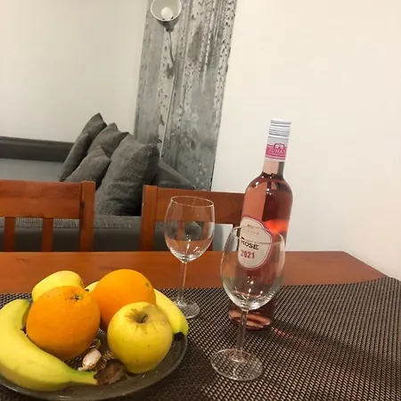 Apartament Mormota Vendeghaz *
