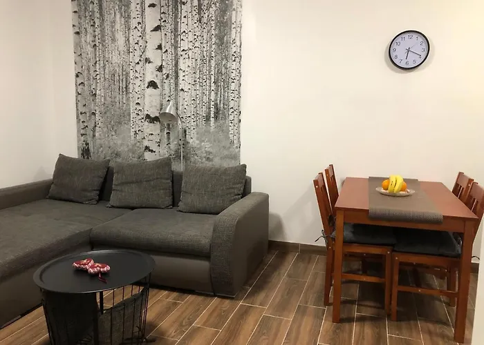 Mormota Vendeghaz דירה