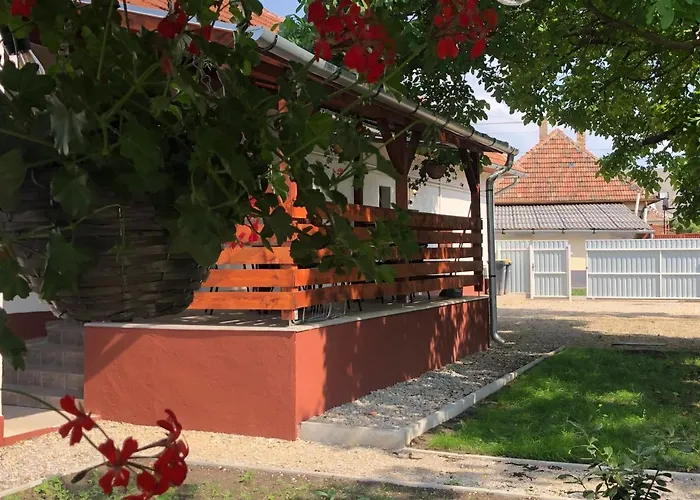 Mormota Vendeghaz דירה